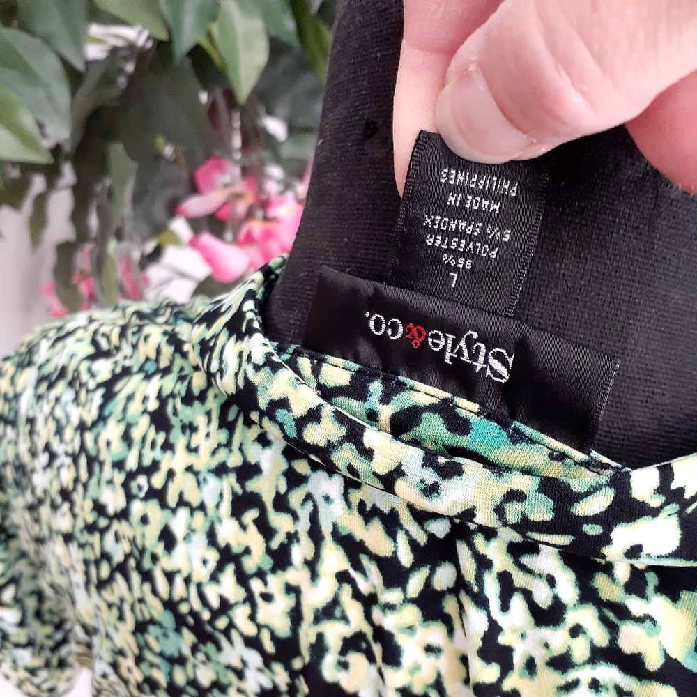 STYLE & COMPANY Green Ruffled V-Neck Top - Picture 6 of 7